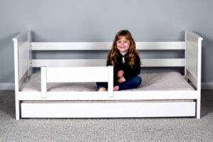 DOPYO das Kinderbett mit Schublade oder Gästebett / massives Buchenholz / SALTO Kindermöbel München